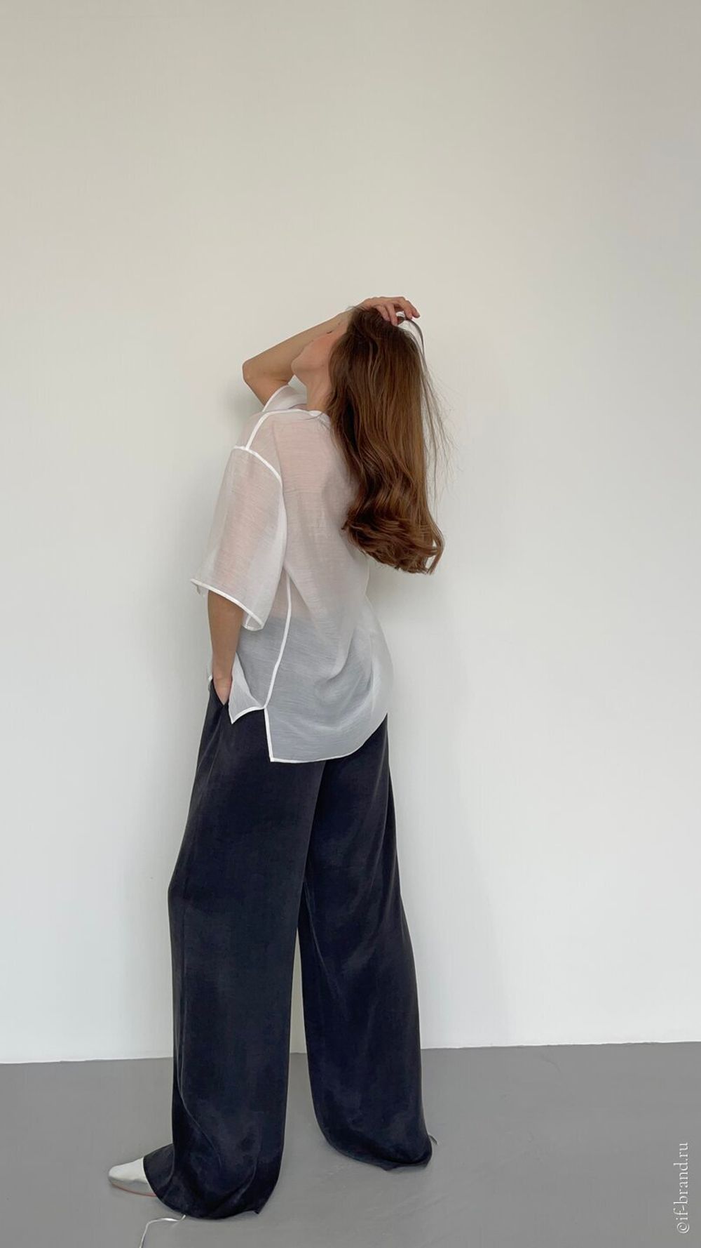 футболка AMI voluptuous