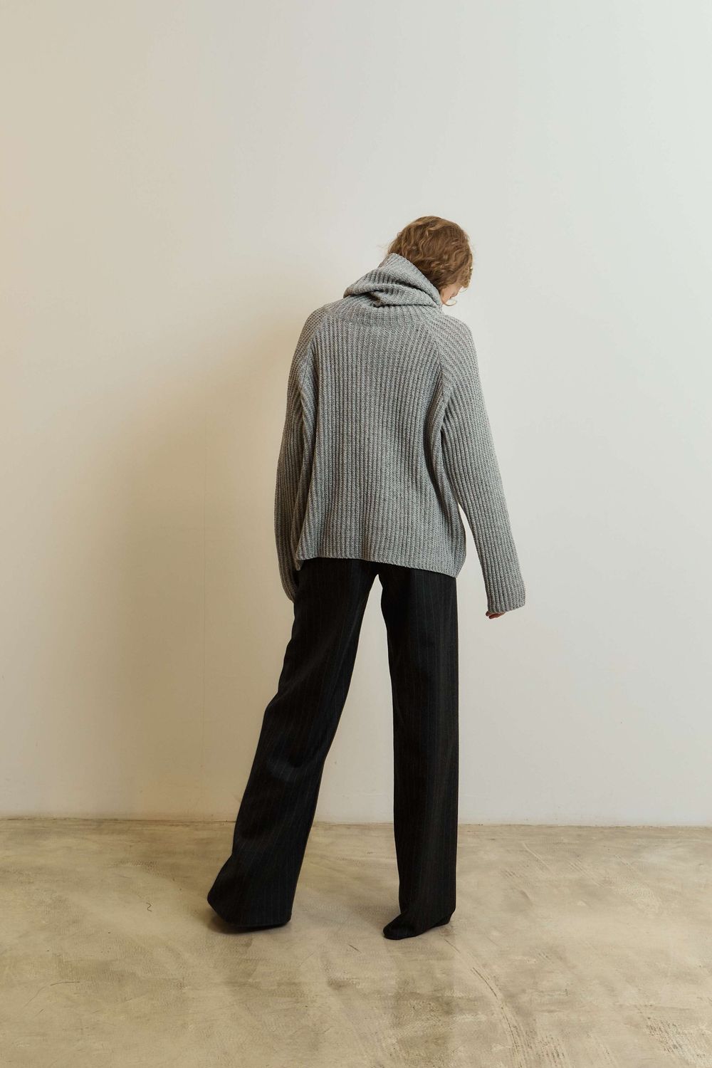 джемпер ARTISTE светло-серый