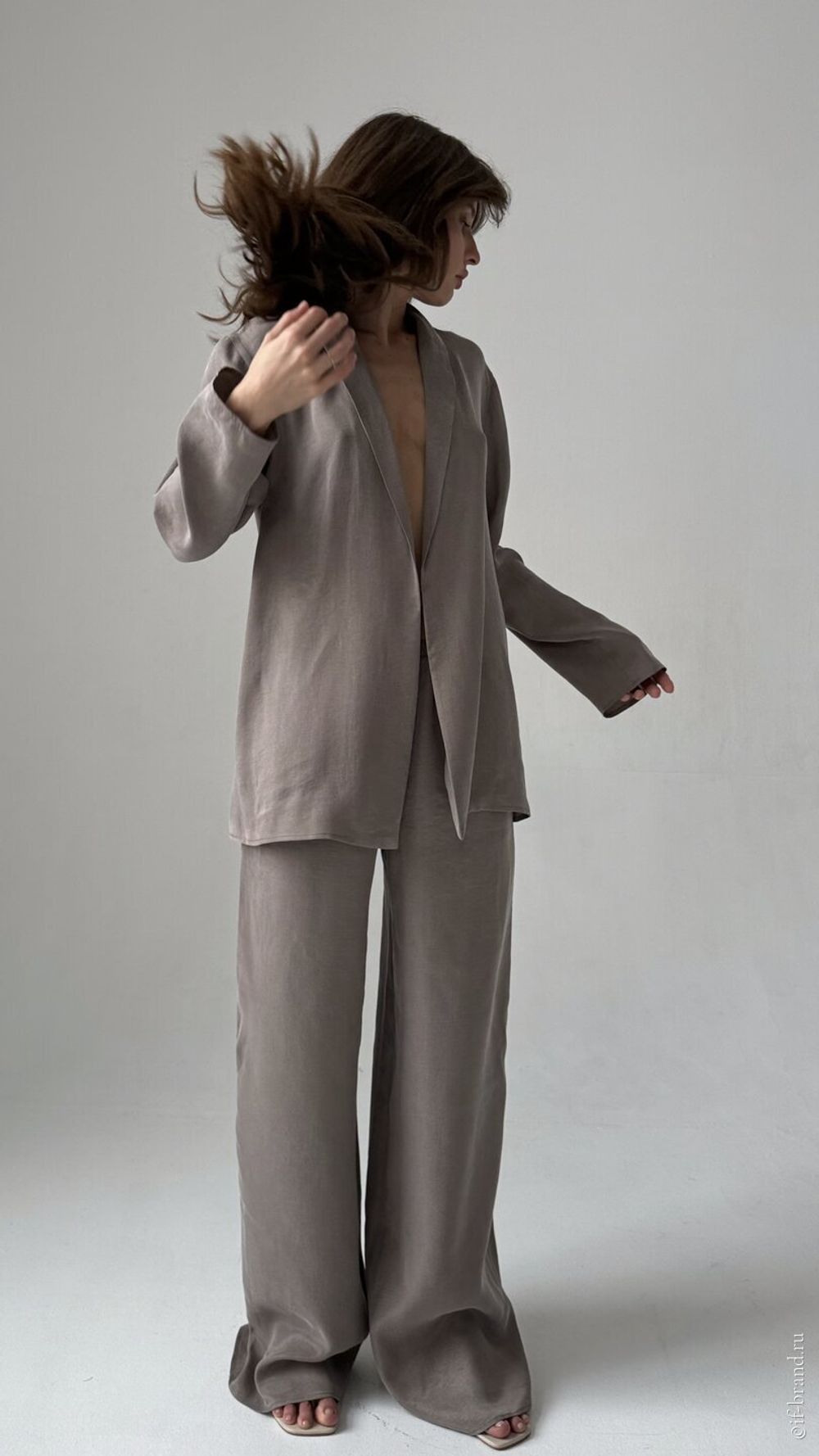 костюм CLIDE mokko