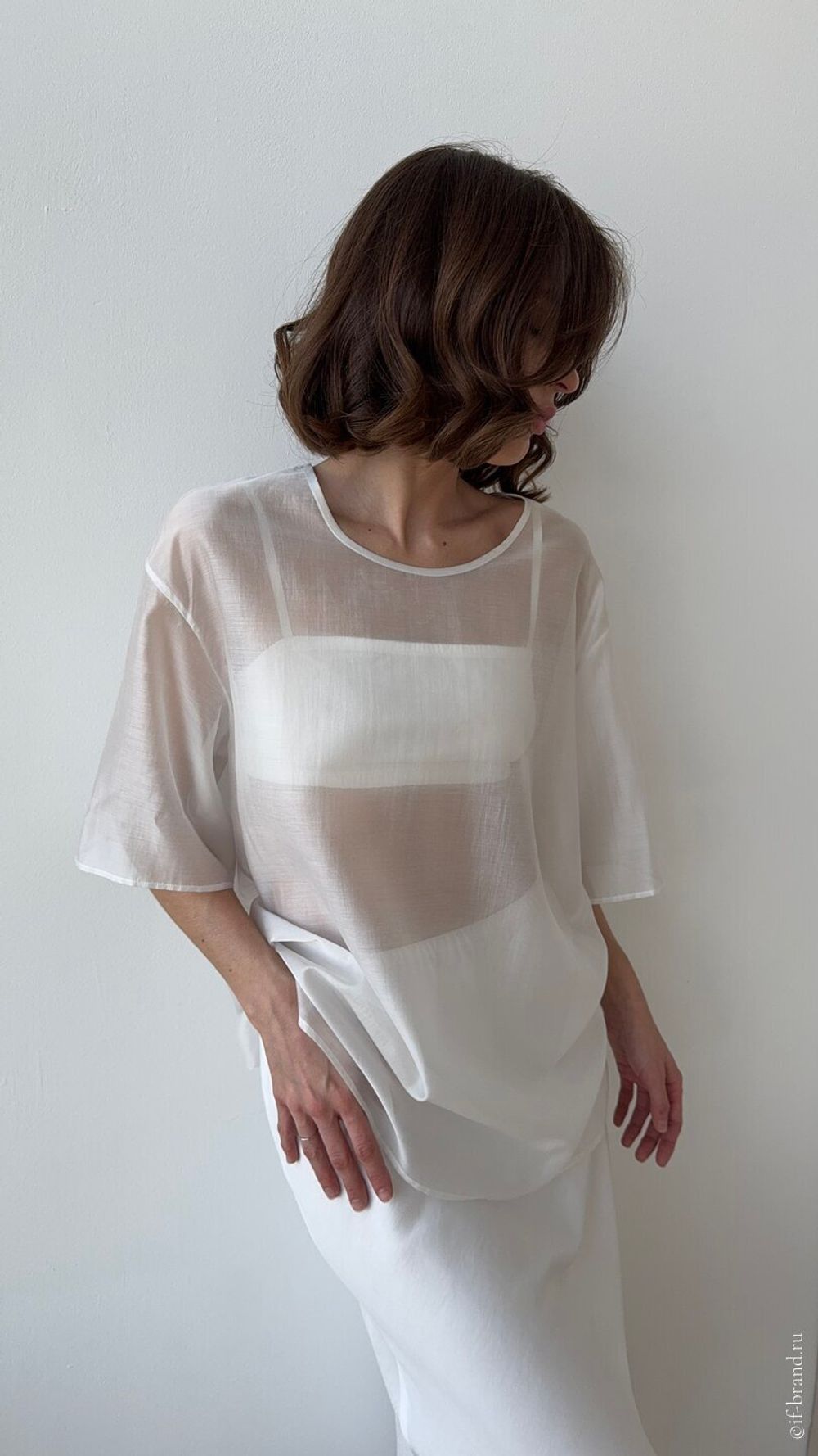 футболка AMI voluptuous