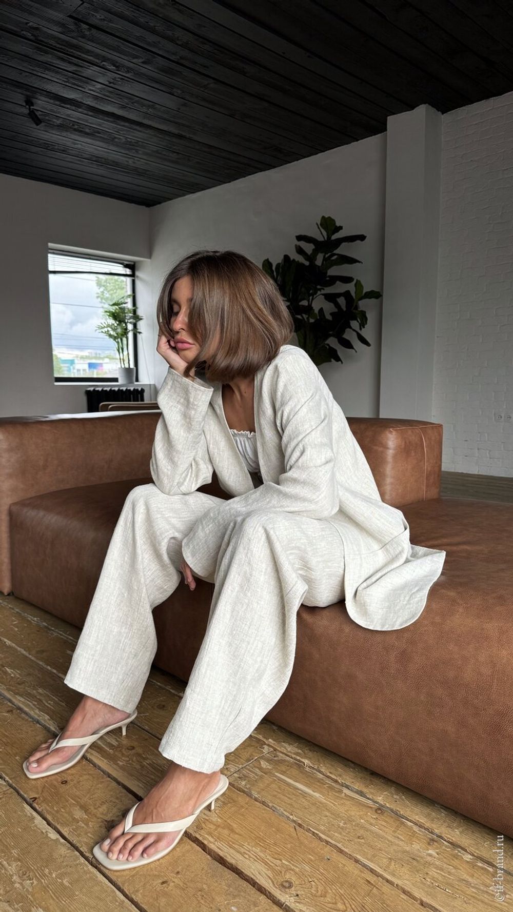 костюм ANUK linen