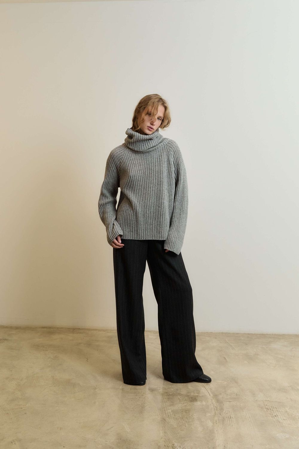 джемпер ARTISTE светло-серый