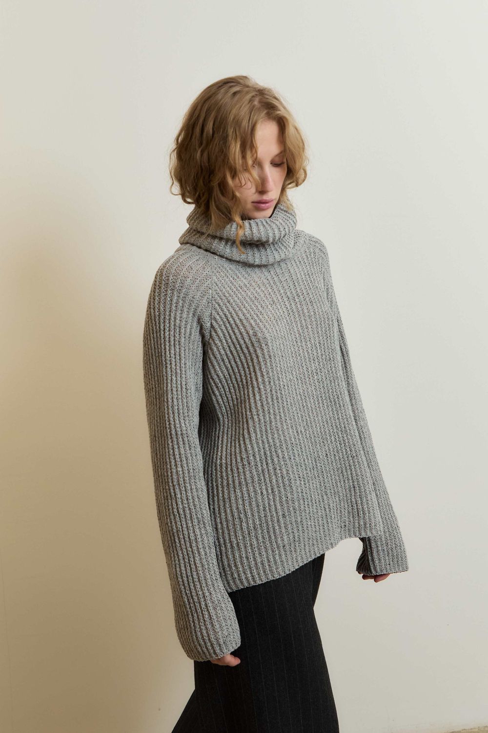 джемпер ARTISTE светло-серый